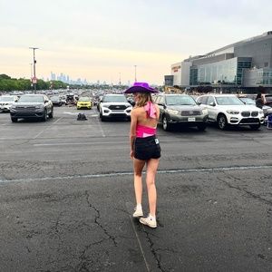 Meet your Posher, Ashton